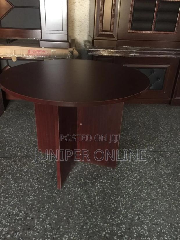 Wooden Center Table Frimp · Photo 1