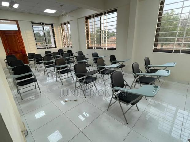 School Study Chair Accurate Phair · Photo 1