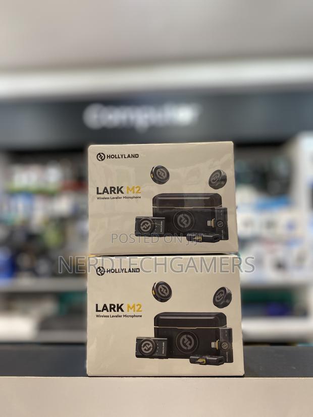 Hollyland Lark M2 Wireless Lavalier Microphone · Photo 1