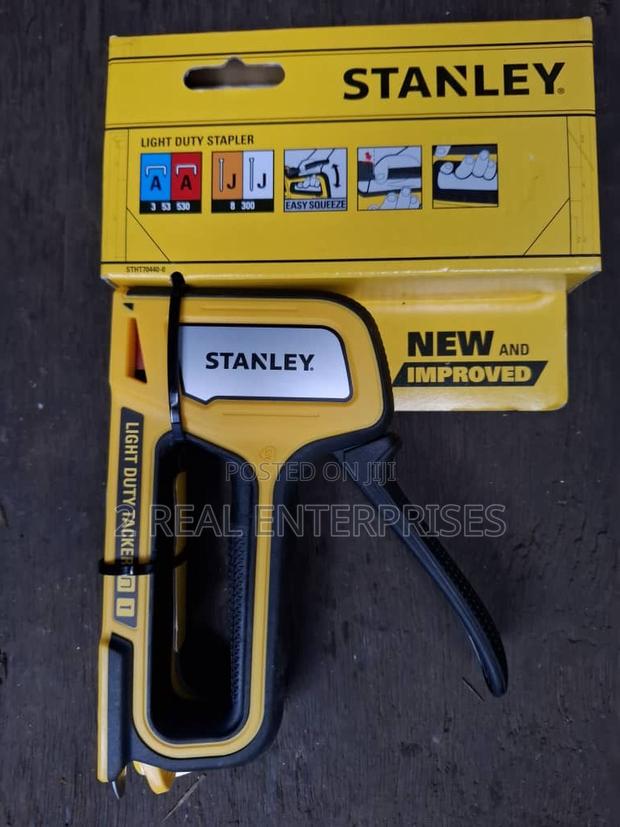 Stanley Light Duty Staple Gun 704400 · Photo 1