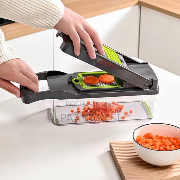 Hot Selling 12 in 1 Fruit Vegetable Cutter · Photo 1