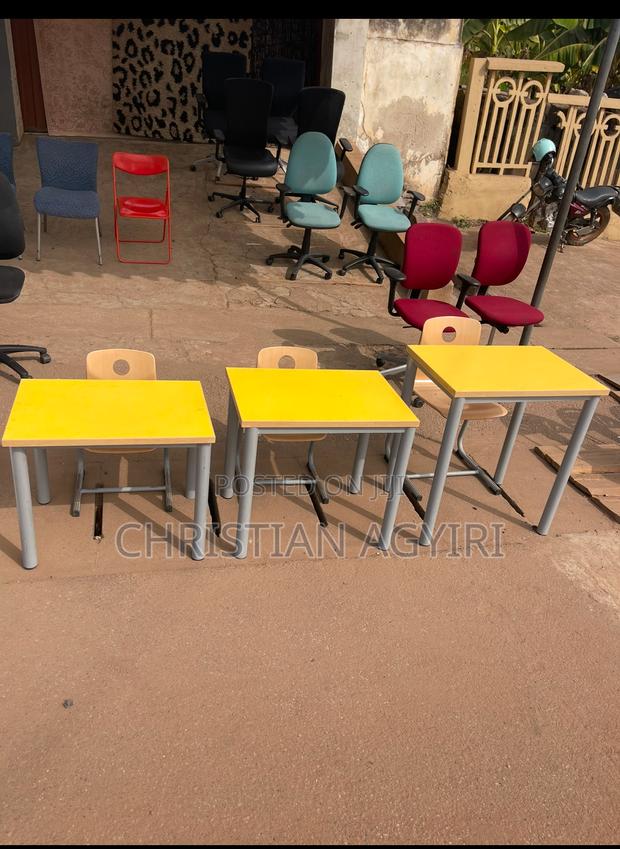 Study/ School Table and Chair · Photo 2