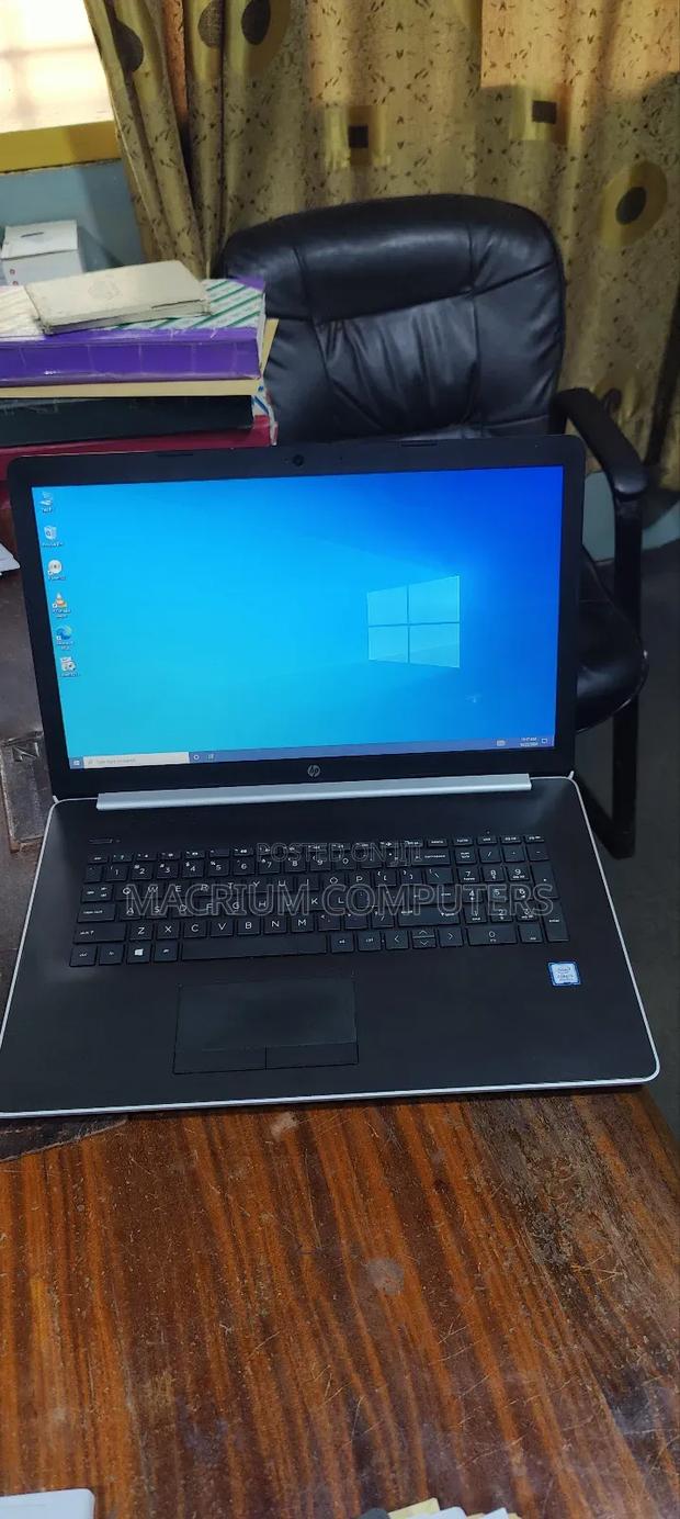 Laptop HP 17-3000 8GB Intel Core i5 HDD 1T · Photo 1