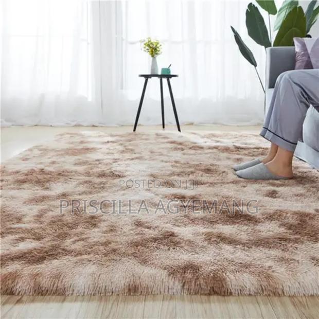Beautiful Fluffy Carpet · Photo 2