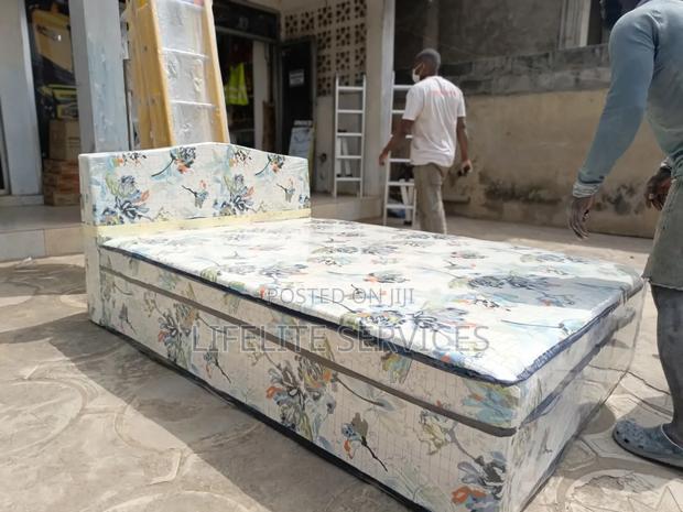 Simplified Bed Inbuilt Double Size · Photo 1