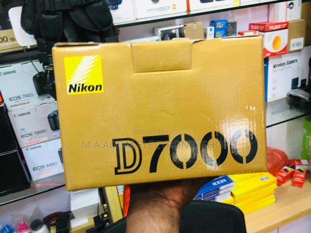 Nikon D7000 DSLR Experience the Power of Photography · Photo 1