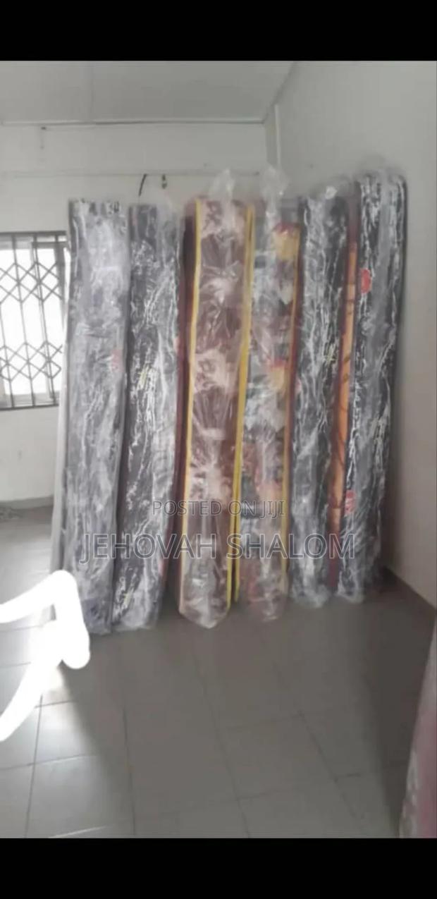 King Mattress 10inches Free Delivery · Photo 2