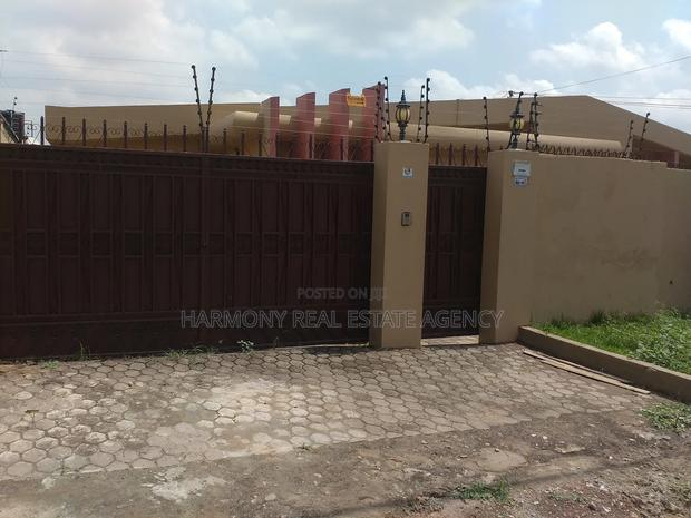 4bdrm House in Accra New Town for rent · Photo 1