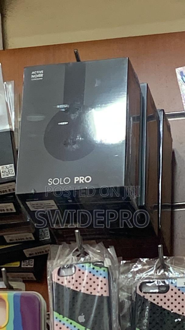 Beats Solo Pro Headset · Photo 3