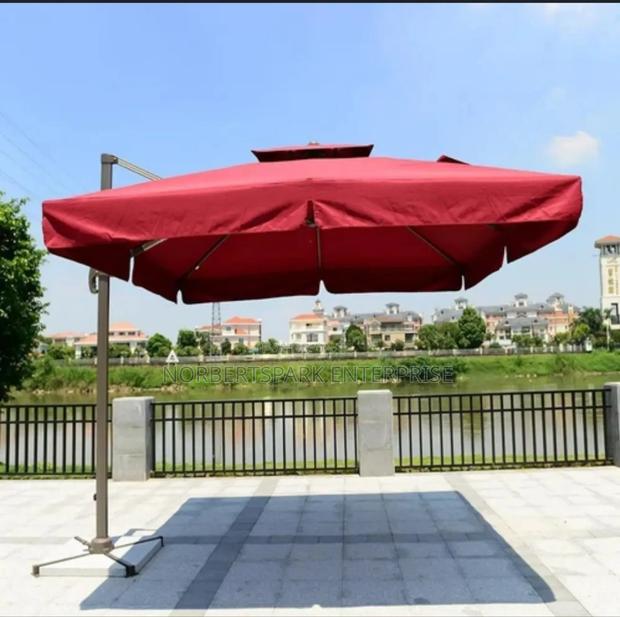 Big Outdoor Umbrella (Otdum-1027) · Photo 1
