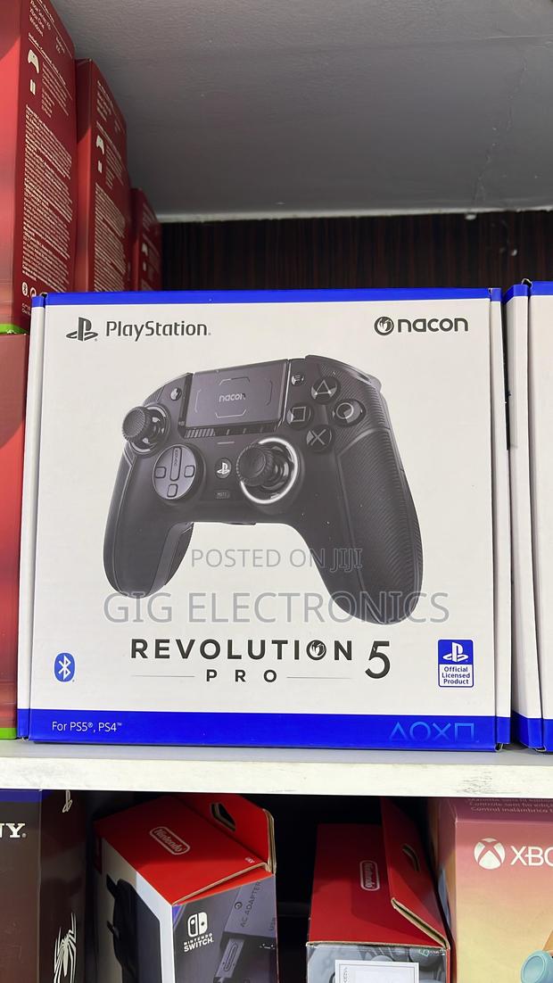 NACON Revolution 5 Pro Officially Licensed Playstation 5 · Photo 4