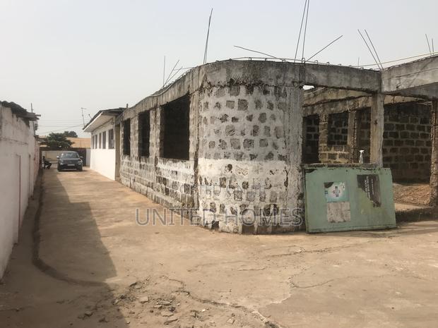 Mamprobi Old House On 2 Plot For Sale · Photo 4