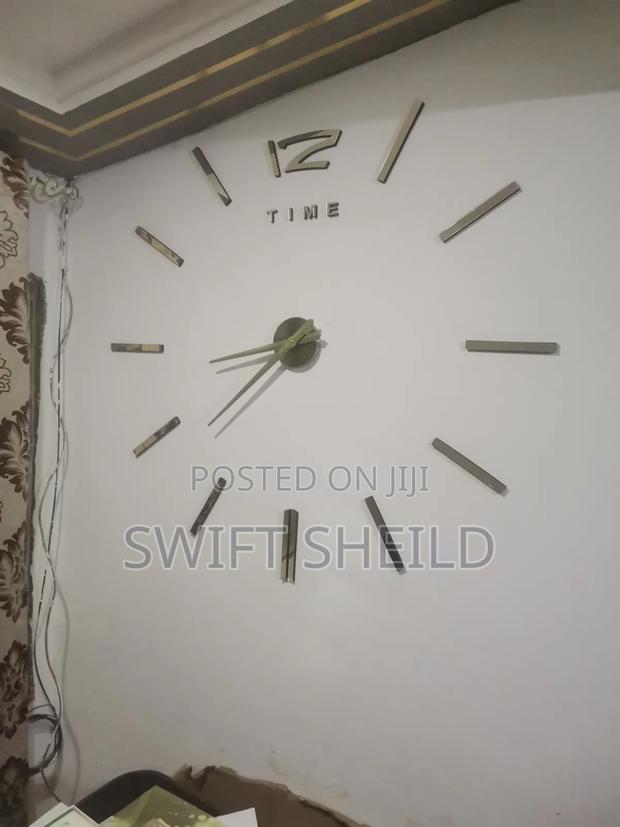 3d Wall Clock Largest Diameter 120cm Live Picture · Photo 2
