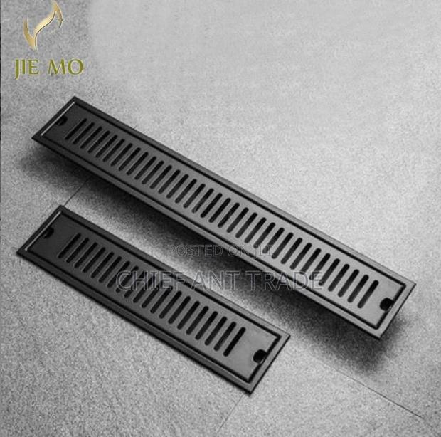 Black Floor Drainer. 40cm DLT-40 · Photo 2