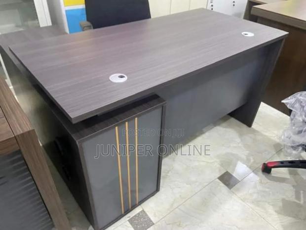 Executive Office Desk Table Beautiful · Photo 1