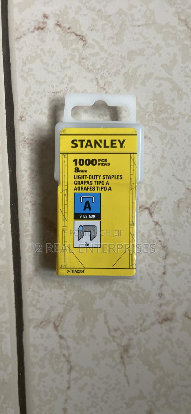 Stanley Light Duty Staples 6mm 1000 Pieces · Photo 1