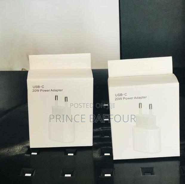 iPhone Type C Charger Head / Type C Charger · Photo 2