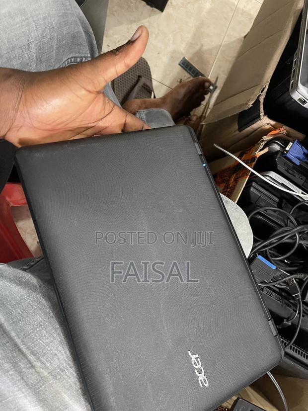 Laptop Acer 4GB Intel SSD 32GB · Photo 5