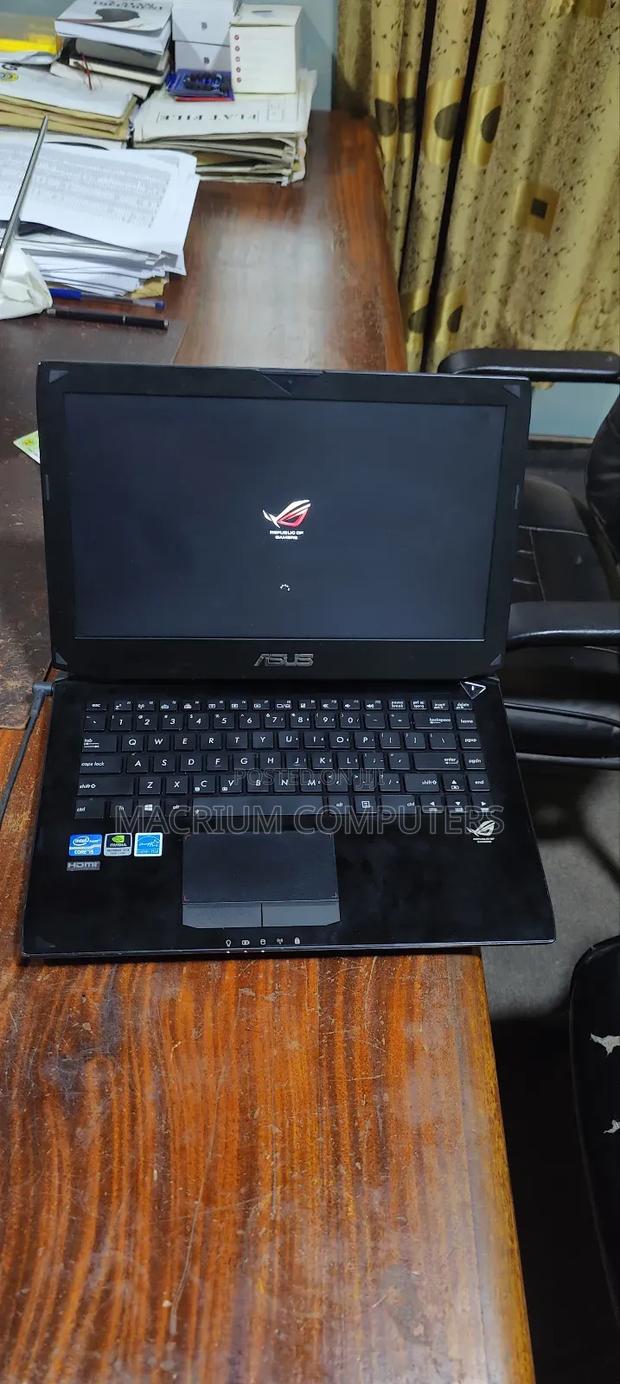 Laptop Asus G46VW 8GB Intel Core i5 HDD 1T · Photo 3