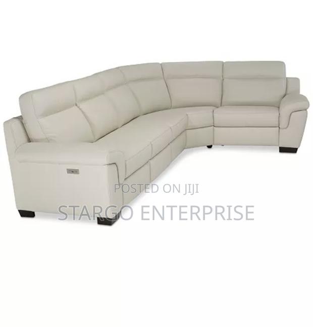 Julius II 5-Pc. Leather Sectional Sofa · Photo 8
