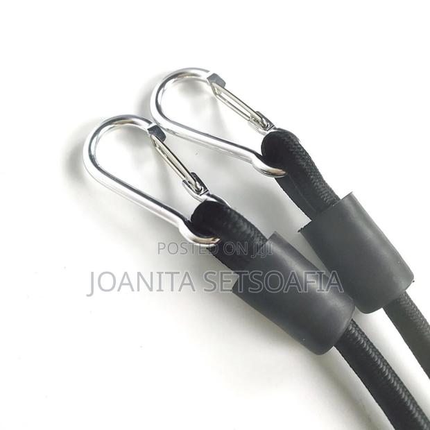 Resistance Band With Hooks · Photo 2