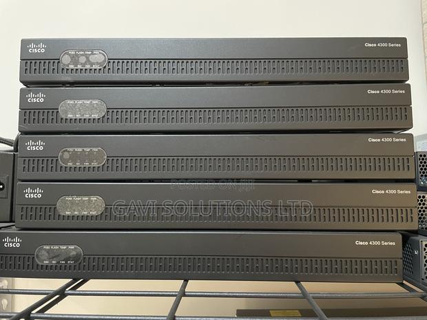 Cisco Router 4321-k9 · Photo 5