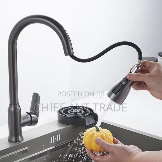 Pull Out Kitchen Faucet / Tap (112) · Photo 1