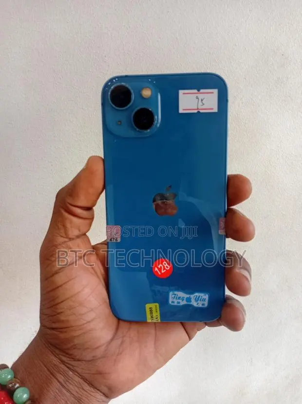 Apple iPhone 13 128 GB Blue · Photo 1