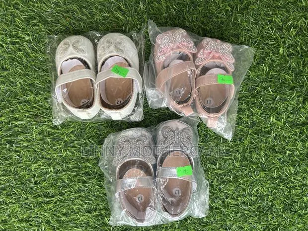 Cute Baby Girl Shoes · Photo 1