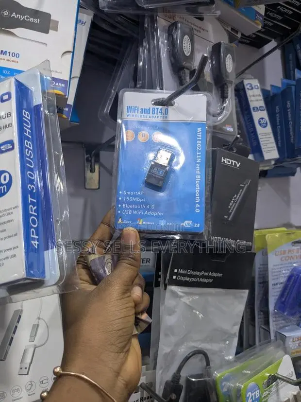 Wifi and Bluetooth Adapter · Photo 1