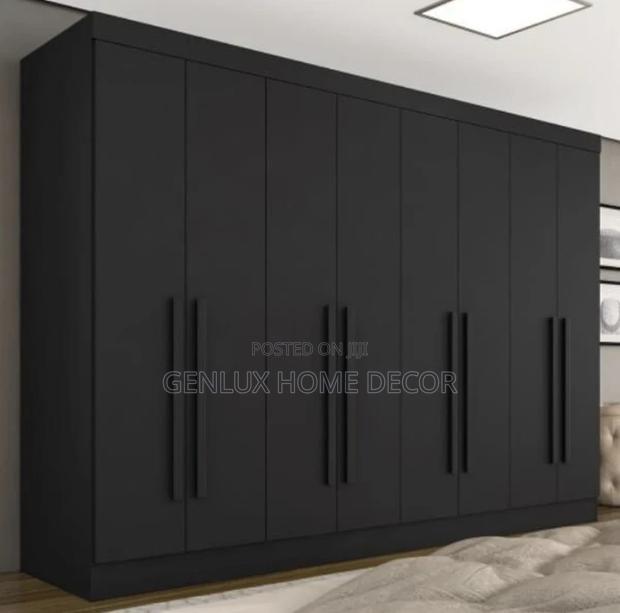 Luxury Wardrobes With Built-in Drawers · Photo 3