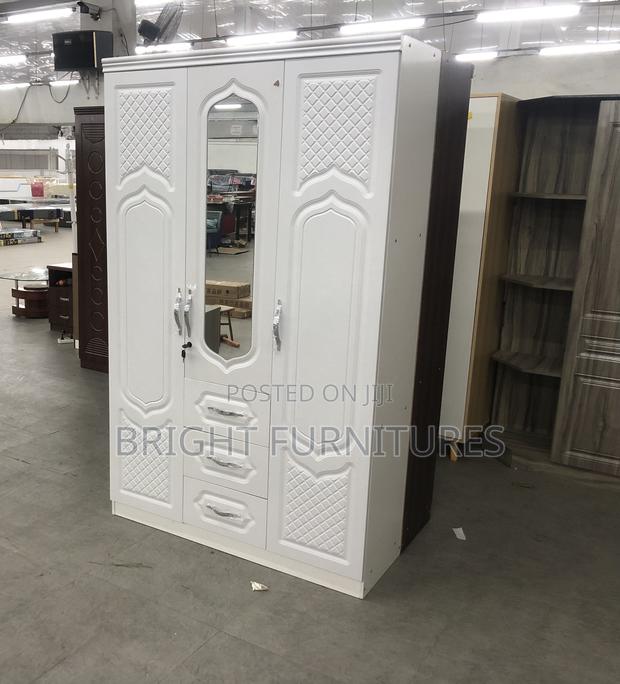 Imported Three Doors Wardrobe With Mirror and Drowners · Photo 1