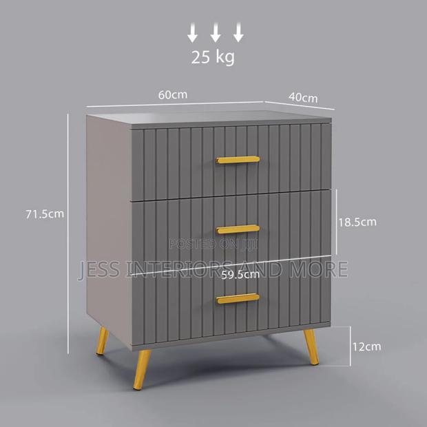 3 Drawer Bedside Table · Photo 2