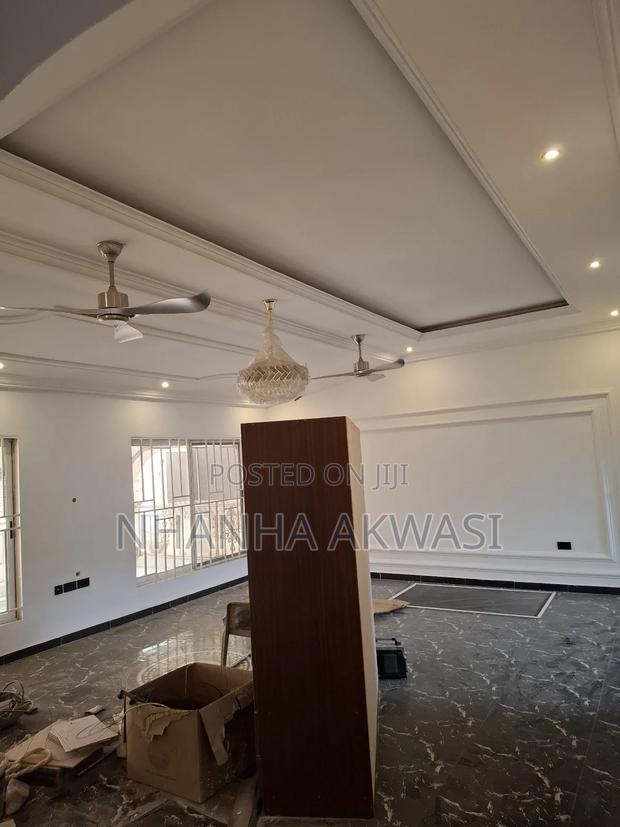 5bdrm House in Community 12, Tema Metropolitan for rent · Photo 6