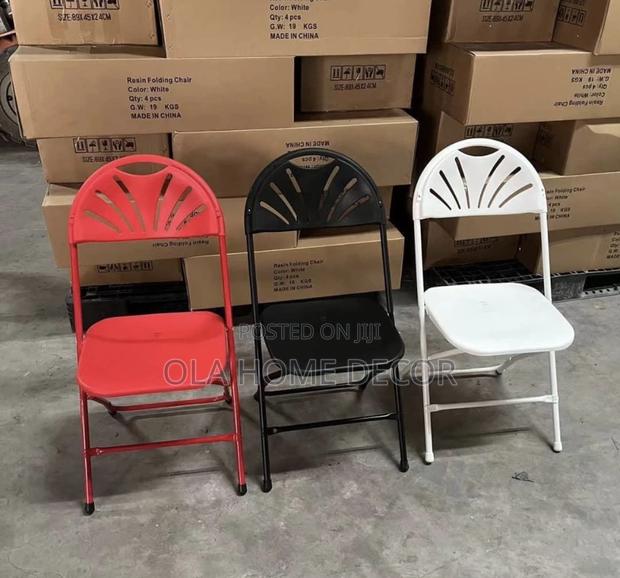 Foldable Chair · Photo 1