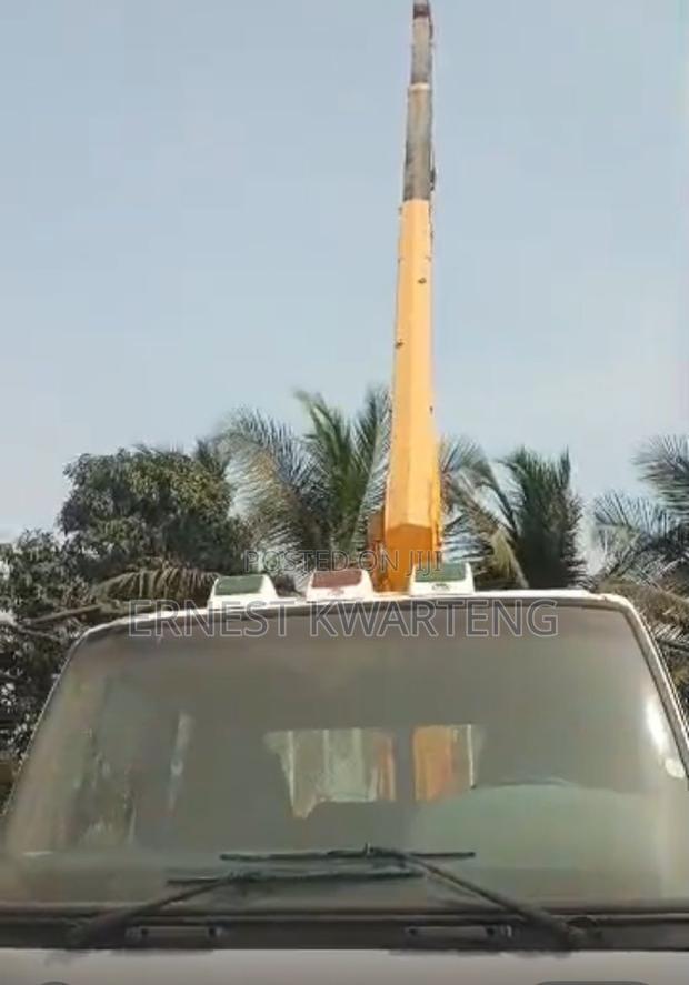 Crane Trucks · Photo 5