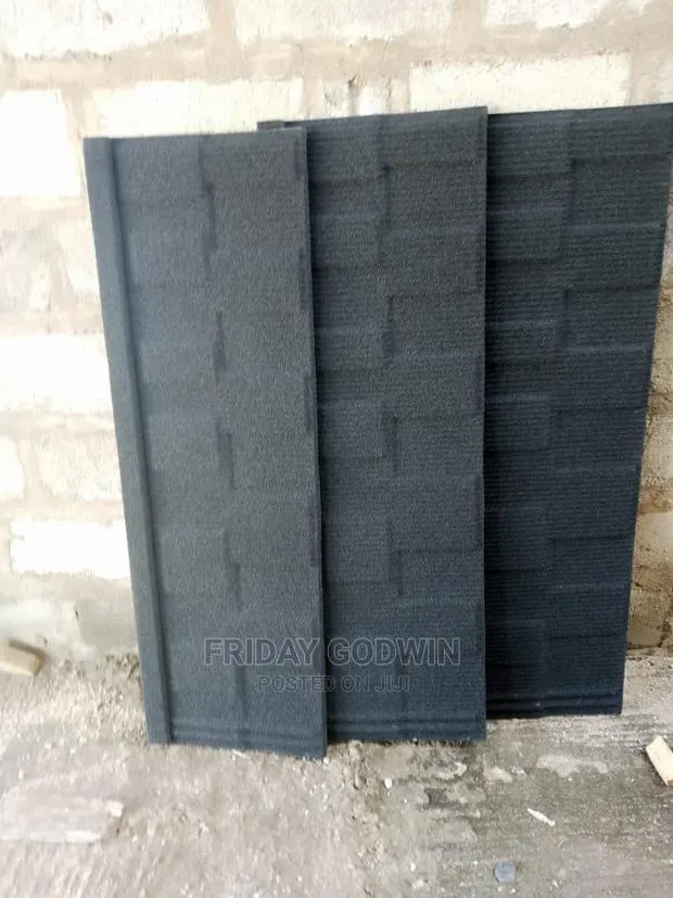 Black Shingles · Photo 1