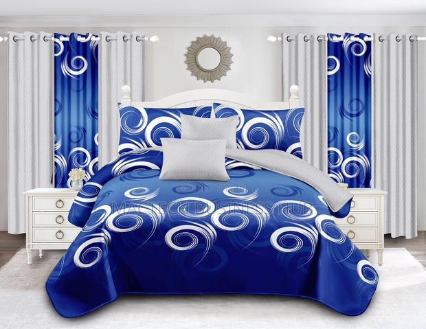 Duvet Cover With Bedsheets and Curtains · Photo 8