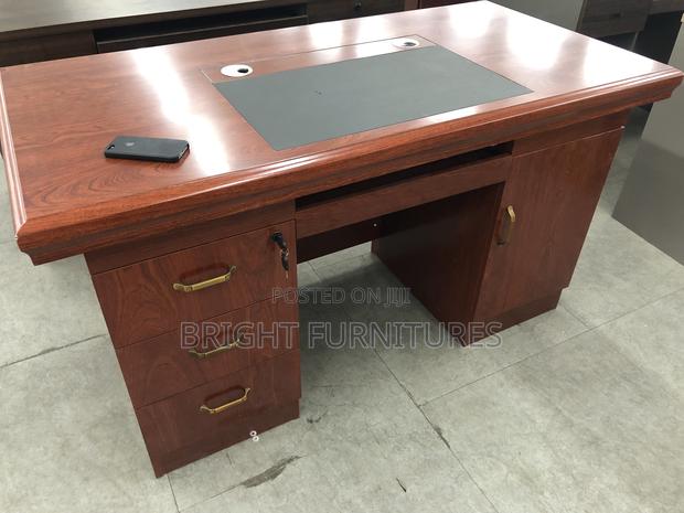 Office Table · Photo 2
