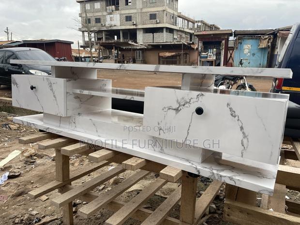 Tv Stand 5 Feet Long · Photo 1