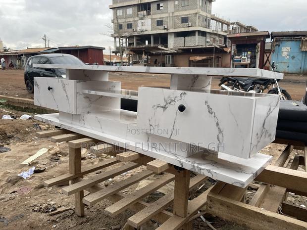 Tv Stand 5 Feet Long · Photo 3