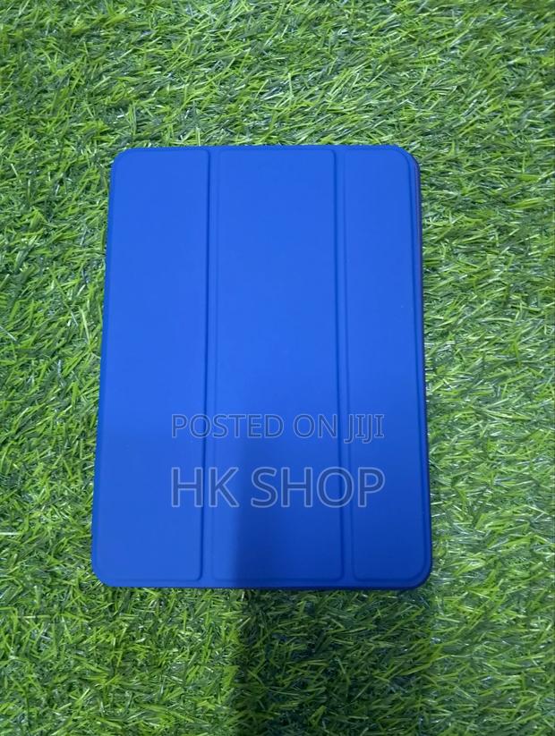 iPad Mini 5 Case Dark Blue Color · Photo 1