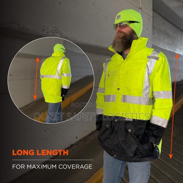 Reflective Cold Room Jacket · Photo 3