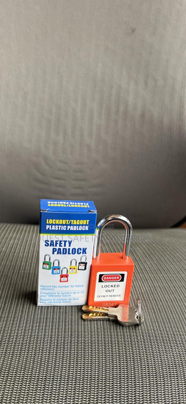 Safety Padlock · Photo 1