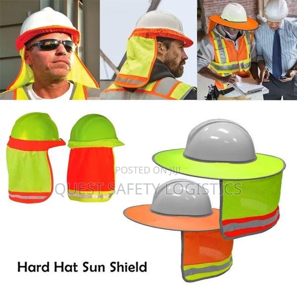 Helmet Sun Shade · Photo 1