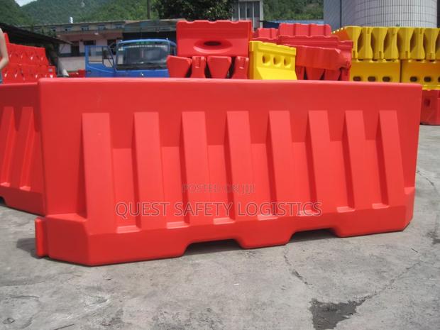 Barricade/Roadblock · Photo 1