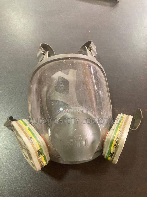 3m Full Face Gas Mask · Photo 2