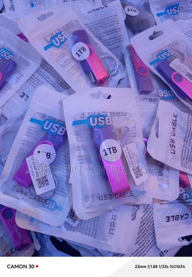 1tb Flash Drive · Photo 2