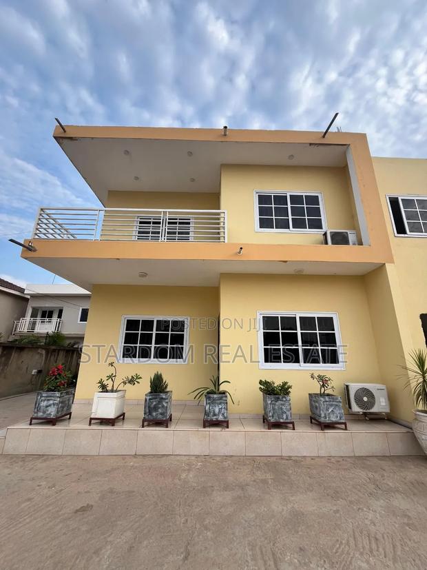 1bdrm Apartment in Adjiriganor for rent · Photo 8