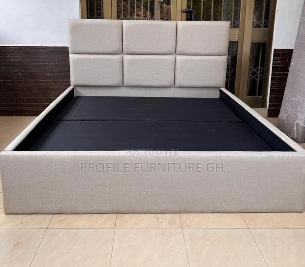 Pattern Bedframe ( Queen Size 72x75 ) · Photo 1